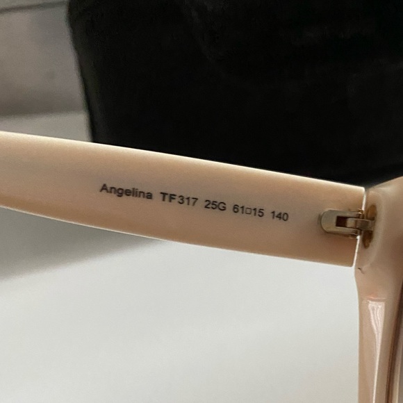 SOLD Tom Ford Angelina Sunglasses Authentic - Picture 4 of 12
